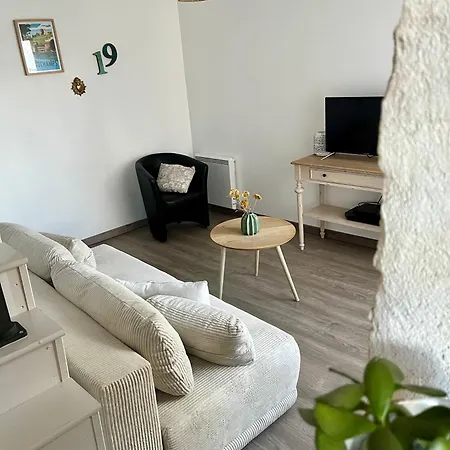 Le 19 Rue **,maison De Charme Proche Du Puy Du Fou *