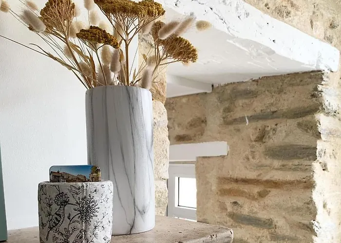 Le 19 Rue **,maison De Charme Proche Du Puy Du Fou